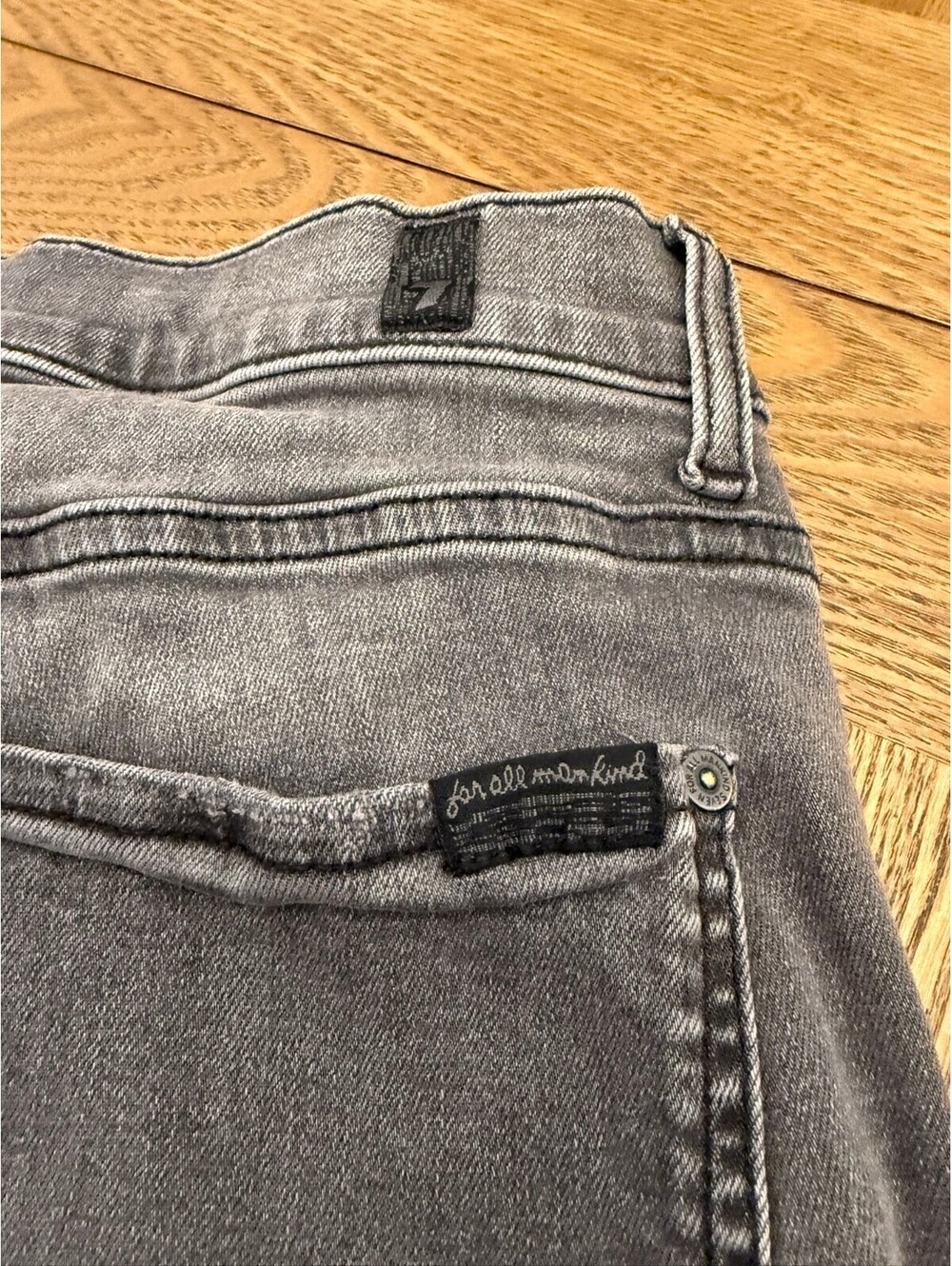 7 For All Mankind Men’s Jeans 32 Gray Slim Straight Faded Wash Denim - Picture 7 of 9